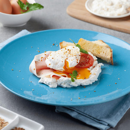 Goat cheese and ham poached egg