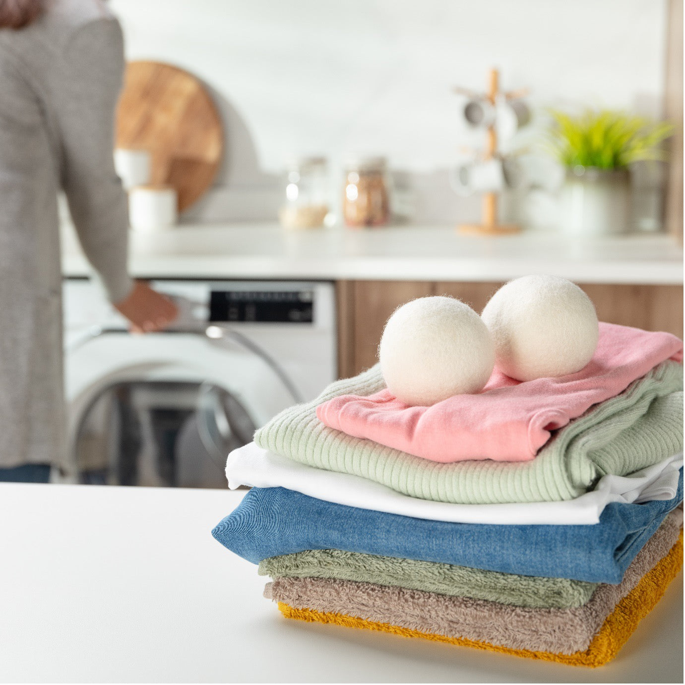 Laundry Accessories That Make Life Easier: Space-Saving, Energy-Saving & Eco-Friendly Solutions