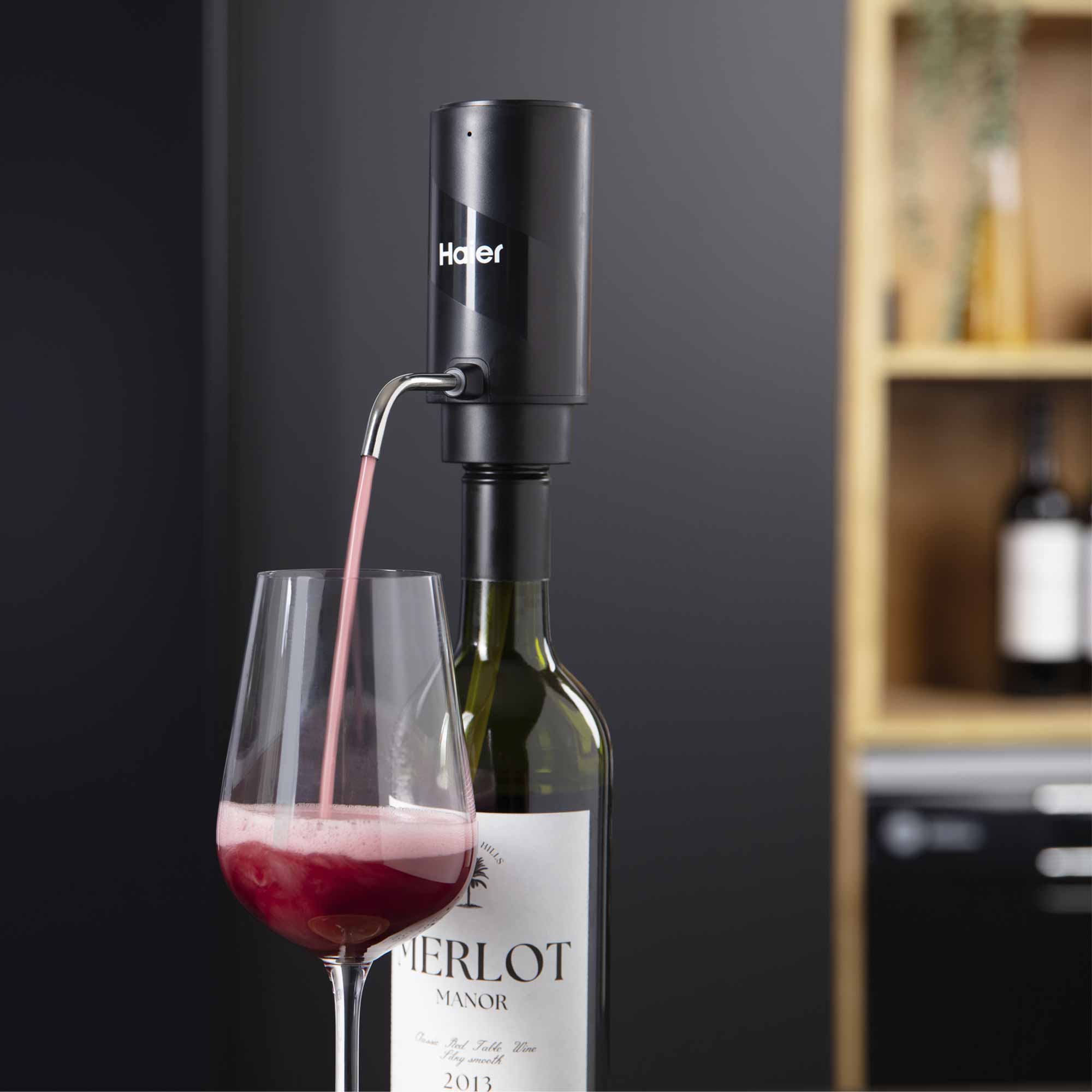 Haier Universal wine aerator