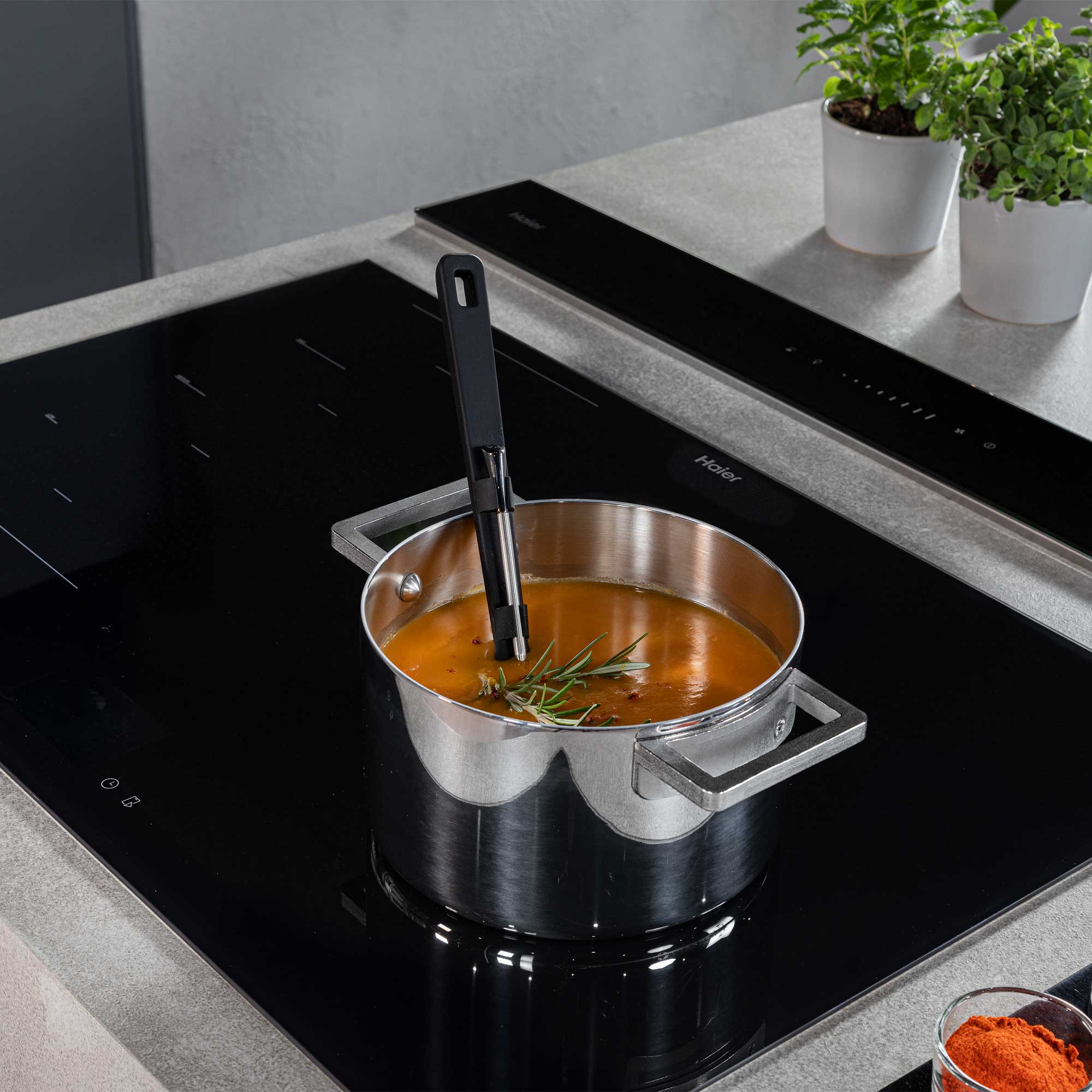 Haier Wireless Cooking Probe & Spatula