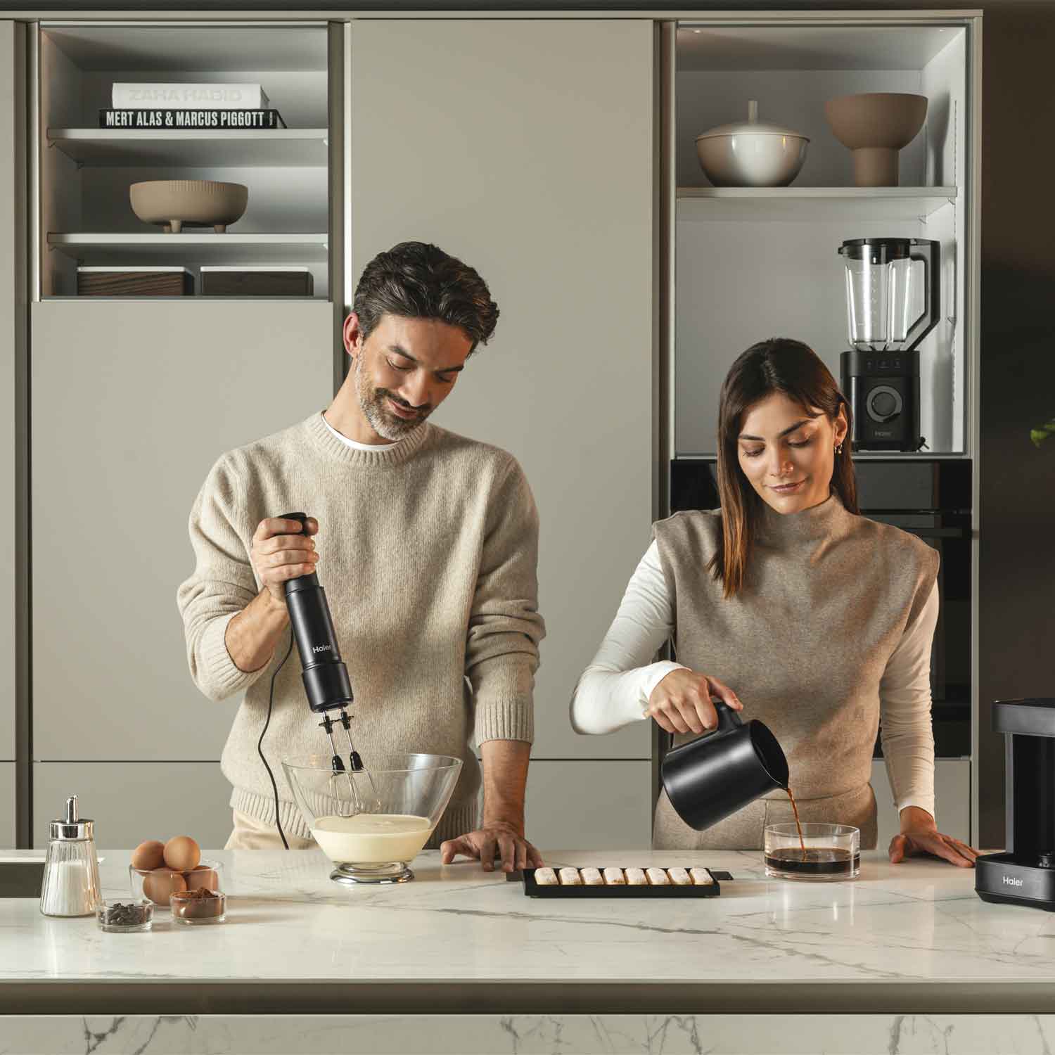 Haier Hand Blender Double Whisks